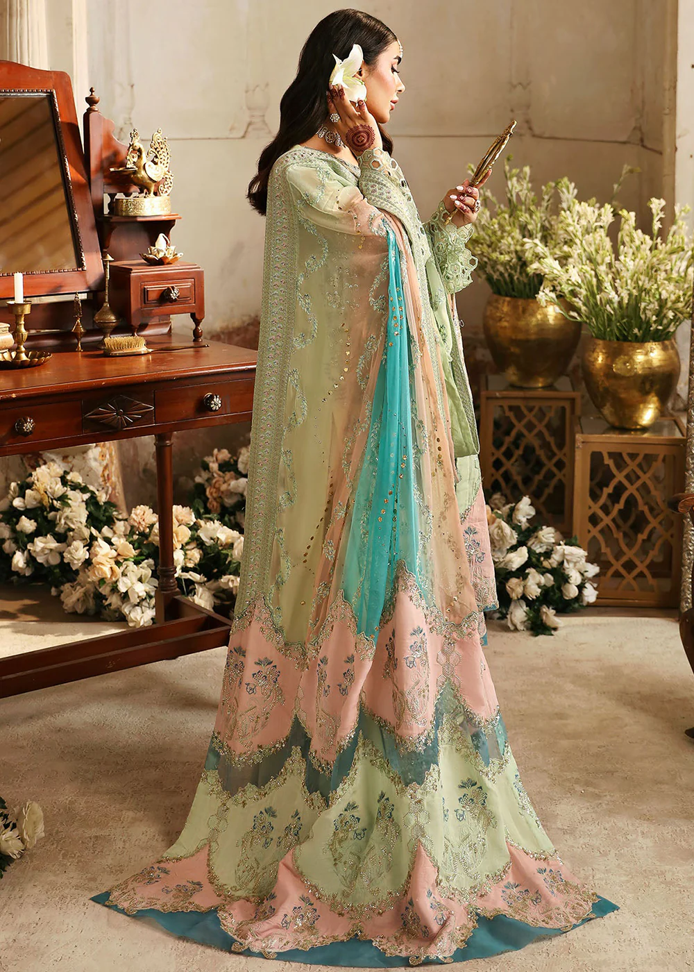 Jhoomro Wedding Luxury Formals '24 by Nureh | NL-67 MAHI-ROO - Image 5
