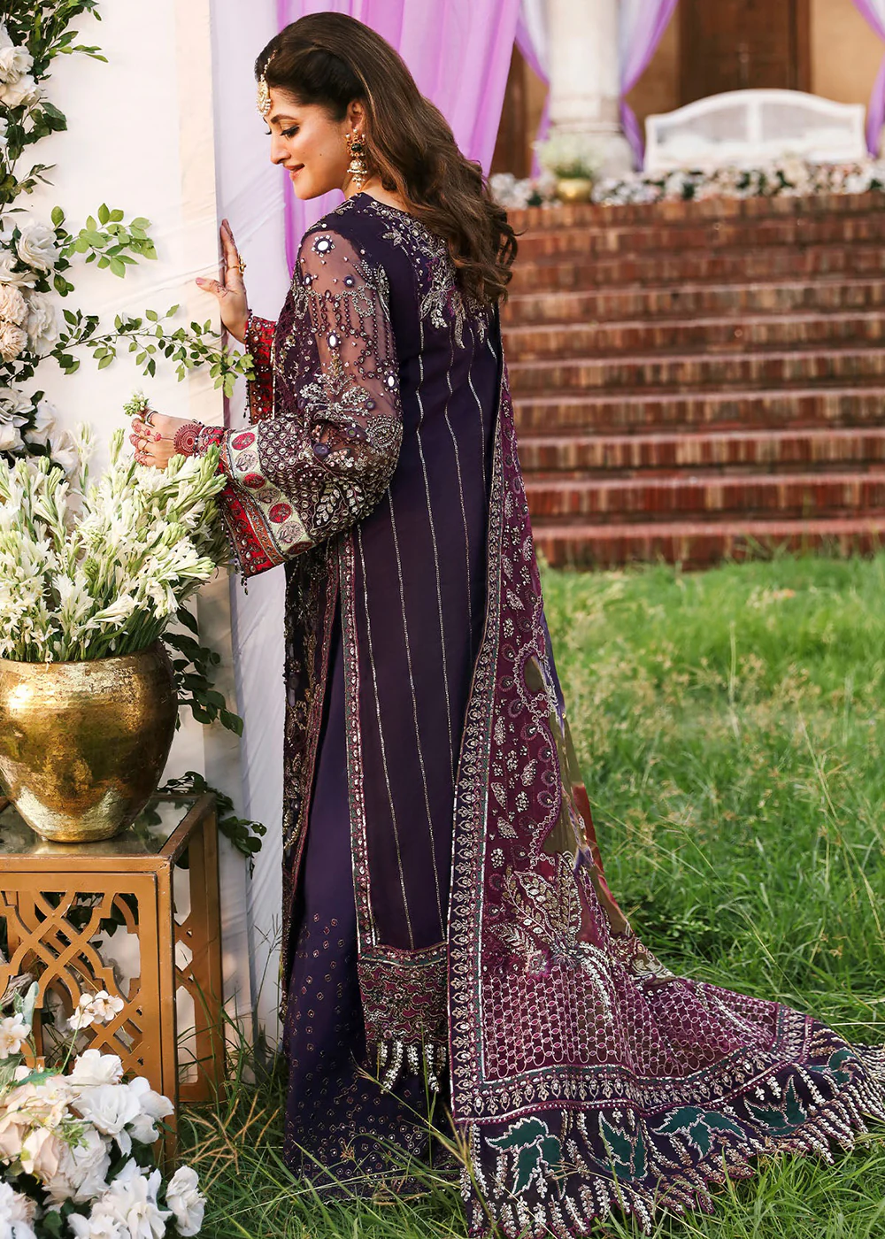 Jhoomro Wedding Luxury Formals '24 by Nureh | NL-70 JAHAN - Image 3