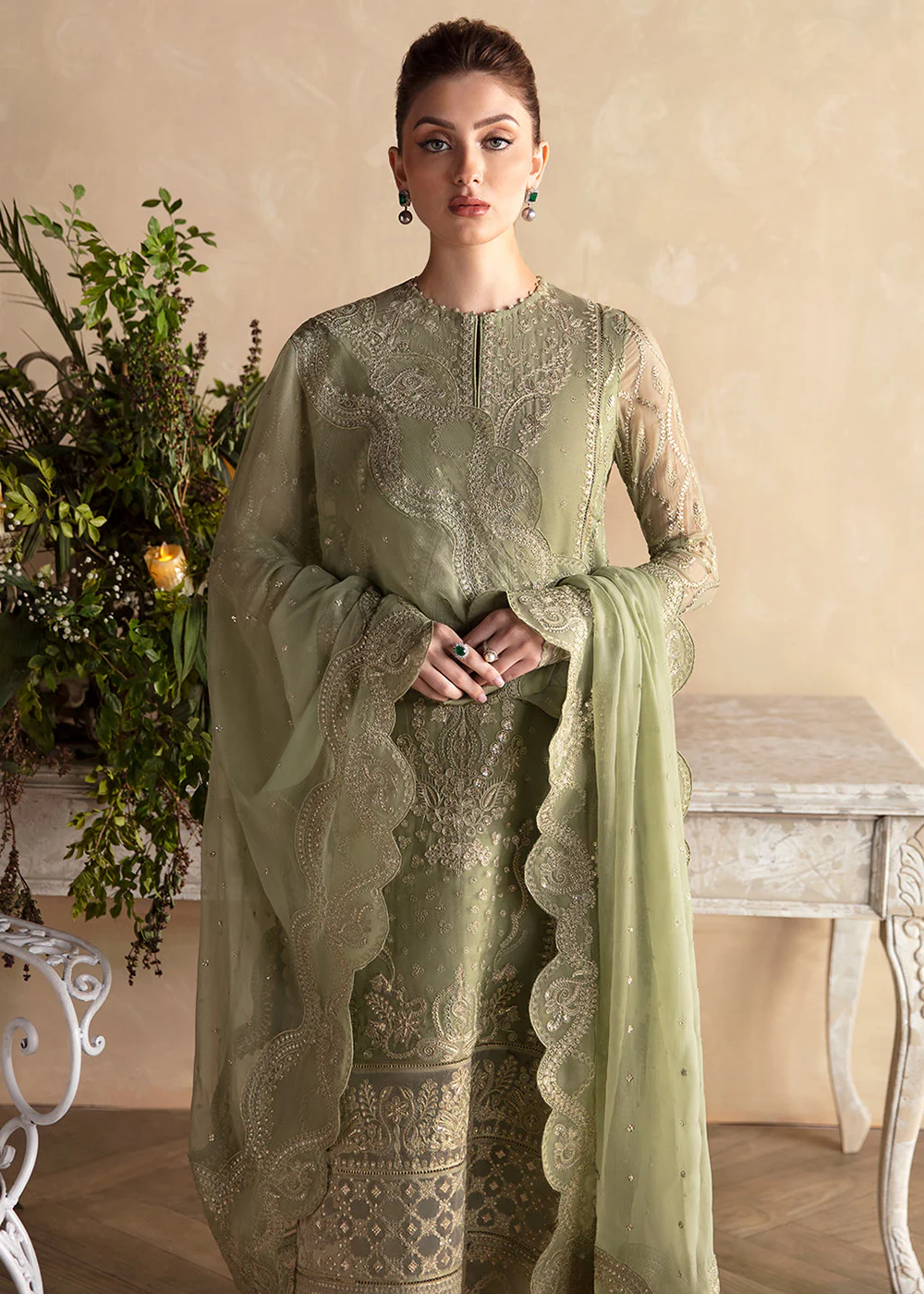 La Fuchsia Luxury Formals '24 by Afrozeh | Cassia - Image 2