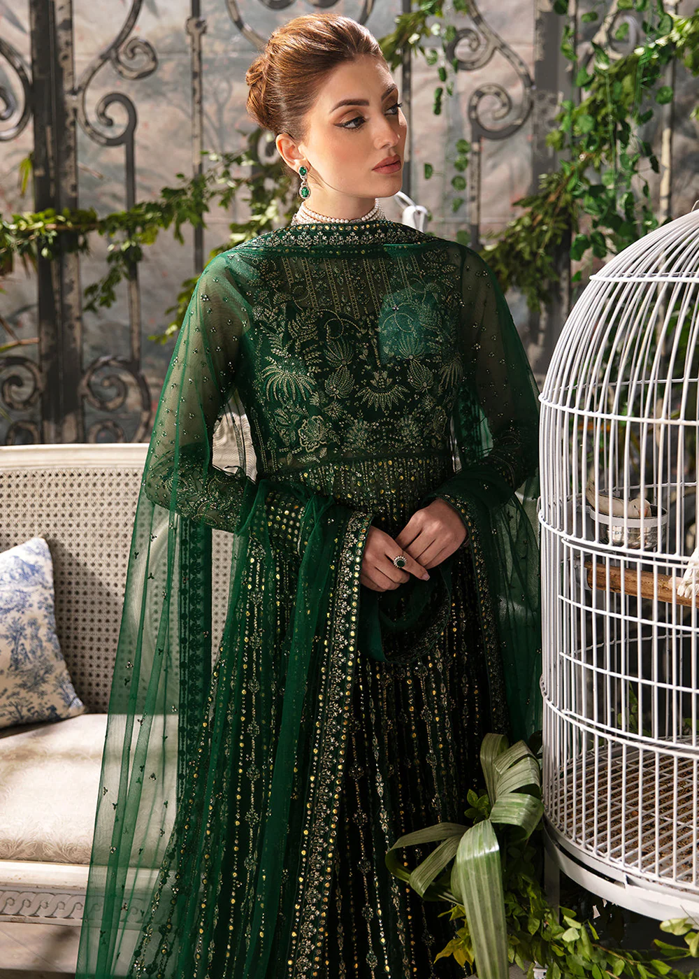 La Fuchsia Luxury Formals '24 by Afrozeh | Fiora - Image 2