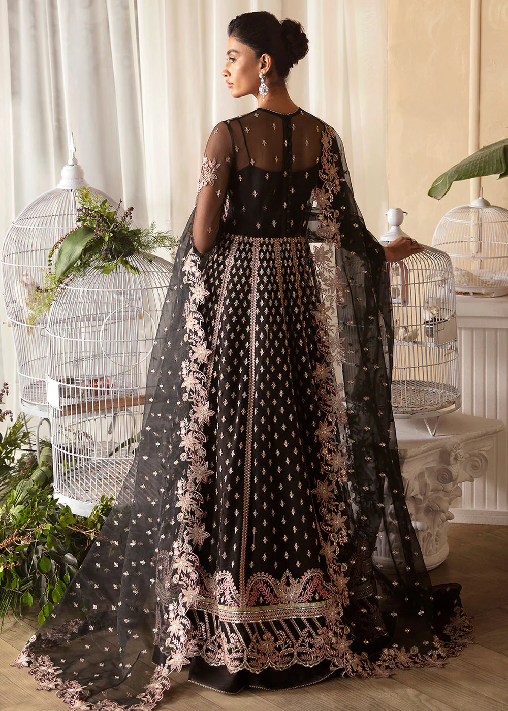 La Fuchsia Luxury Formals '24 by Afrozeh | Kaya - Image 3