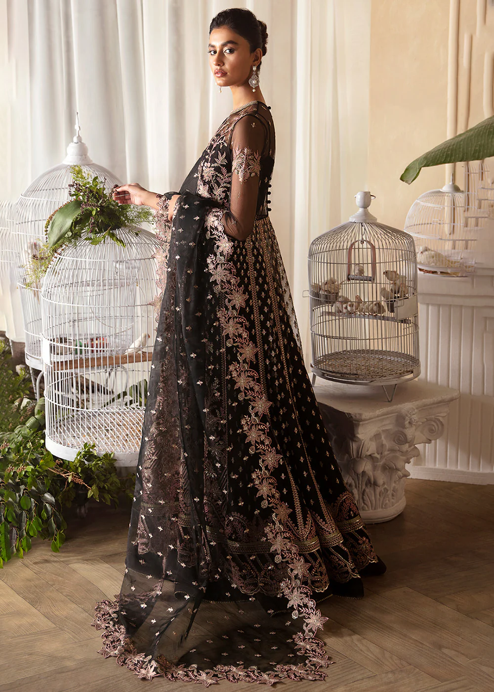 La Fuchsia Luxury Formals '24 by Afrozeh | Kaya - Image 5