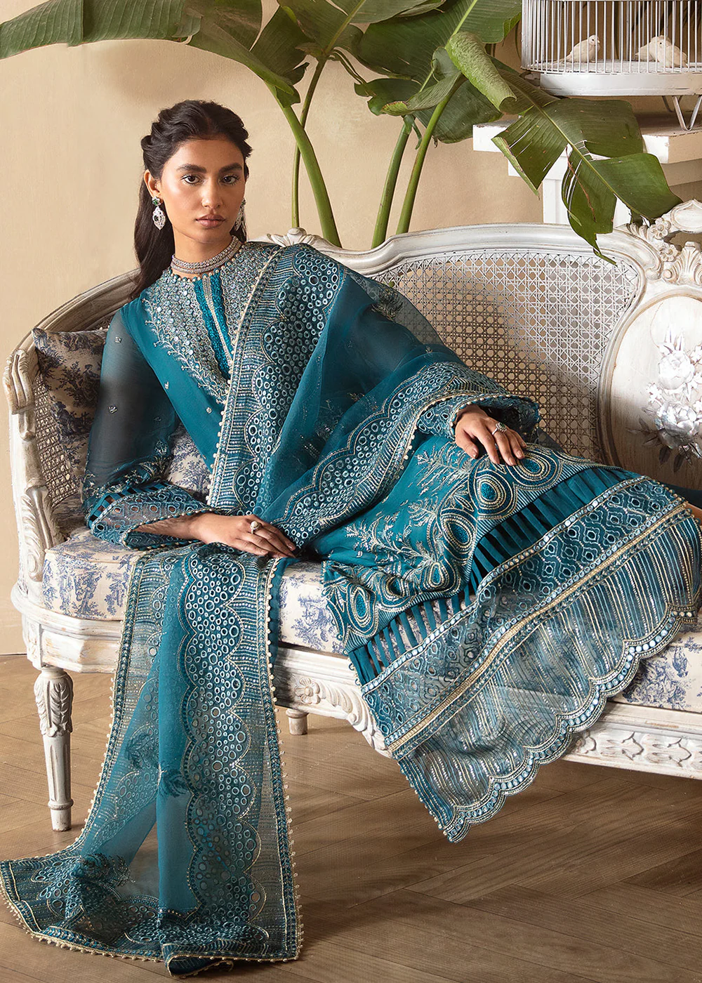 La Fuchsia Luxury Formals '24 by Afrozeh | Liana - Image 4