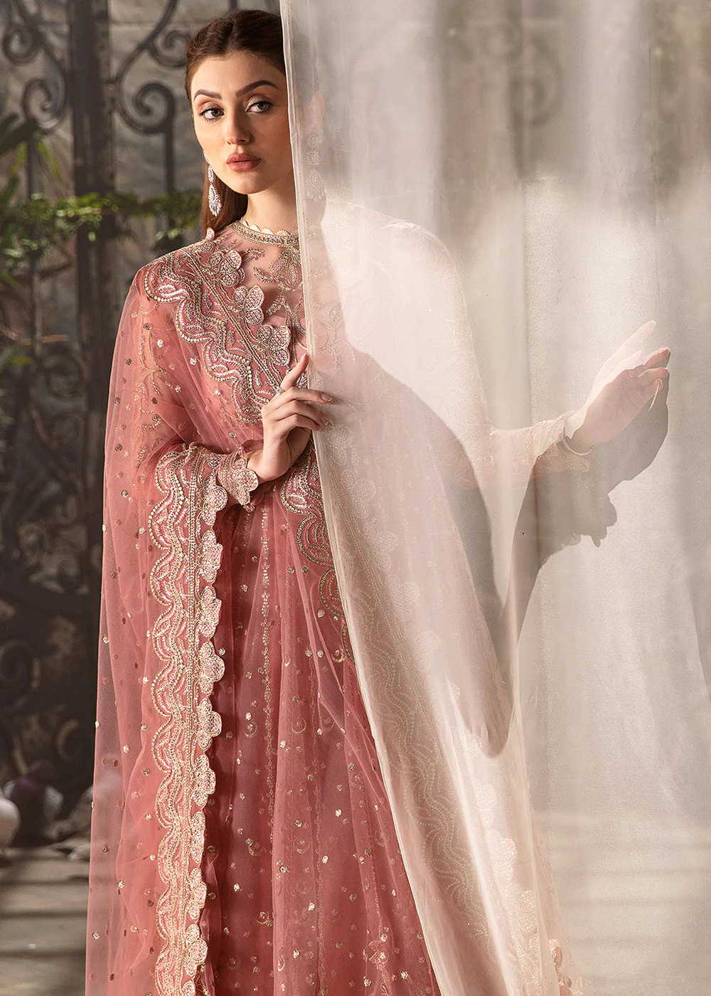 La Fuchsia Luxury Formals '24 by Afrozeh | Rosa - Image 4