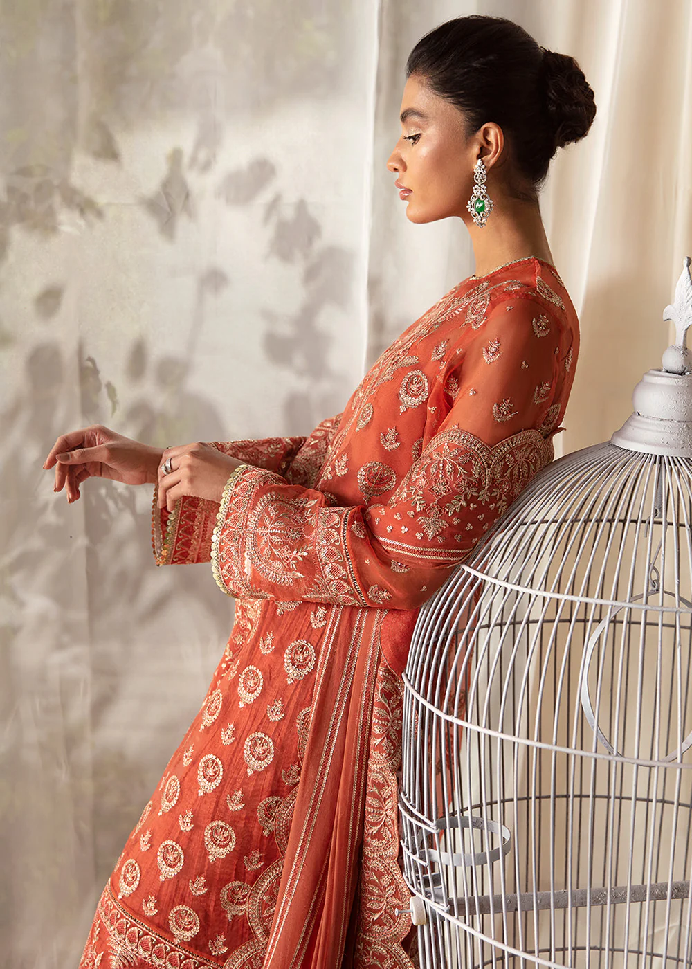 La Fuchsia Luxury Formals '24 by Afrozeh | Sierra - Image 6