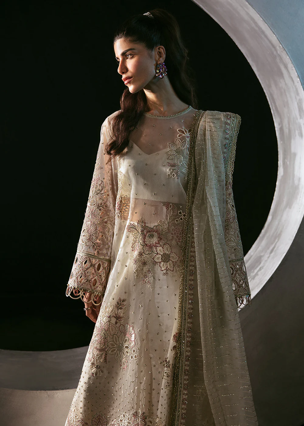 La Fuchsia Luxury Formals '24 Vol 2 by Afrozeh | Zeya - Image 2