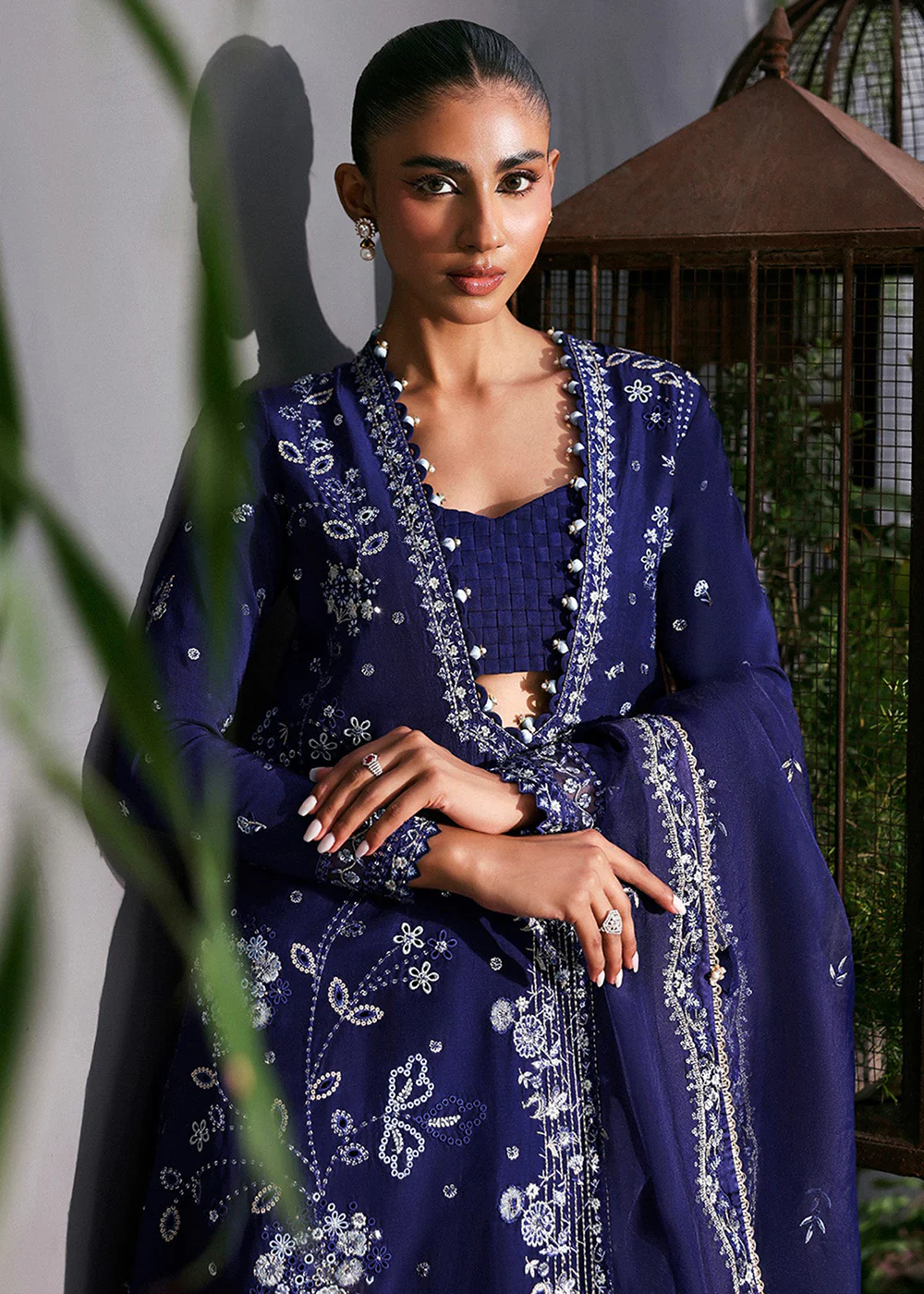 La Fuchsia Luxury Formals '25 by Afrozeh | Maison - Image 2