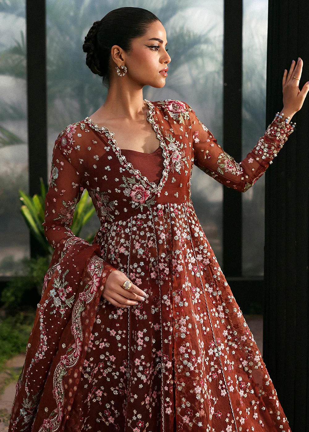 La Fuchsia Luxury Formals '25 by Afrozeh | Shale - Image 2