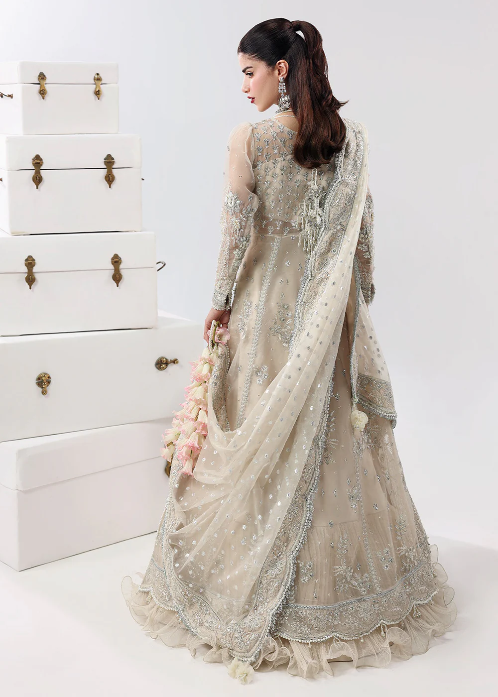 L'amore Luxury Handwork Edit '25 by Sardinia | Pearl Mist - Image 3