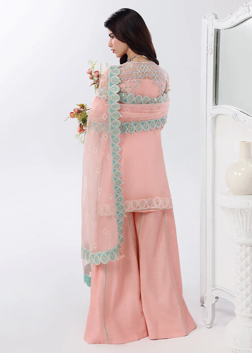 L'amore Luxury Handwork Edit '25 by Sardinia | Rose Dust - Image 3