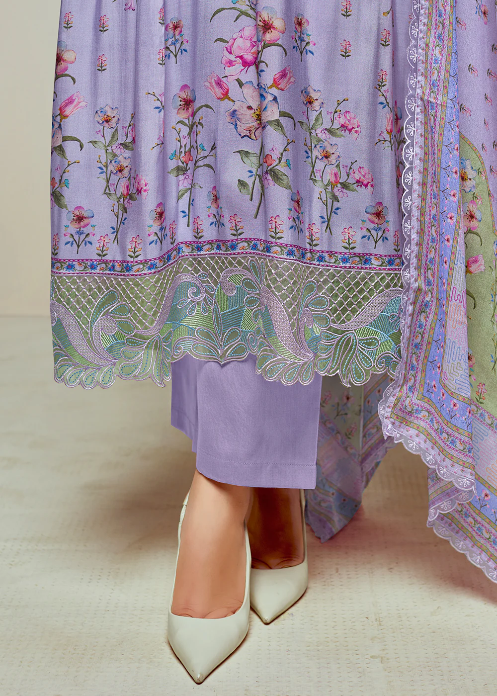 Lavender Pure Muslin Digital Printed Salwar Suit - Image 4