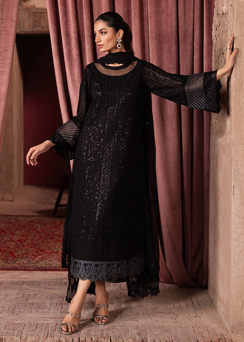 Luxe Wedding Edit '24 by Azure | Noir Mystique - Image 6