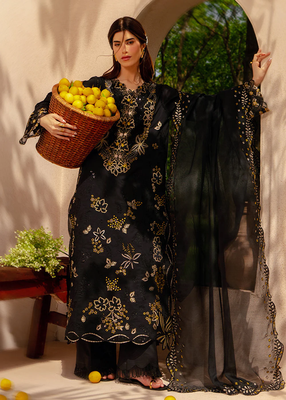 Luxury Eid Collection '26 by Rang Rasiya | Layl - Image 6
