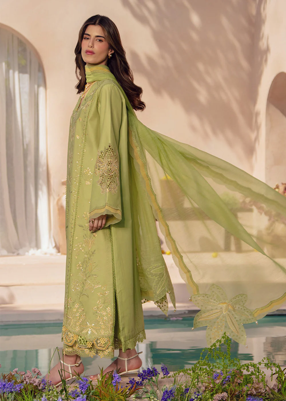 Luxury Eid Collection '26 by Rang Rasiya | Nadine - Image 3