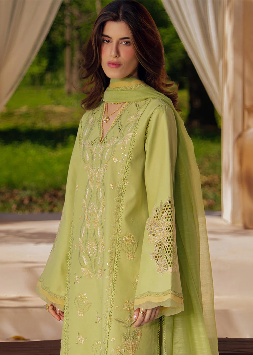 Luxury Eid Collection '26 by Rang Rasiya | Nadine - Image 5