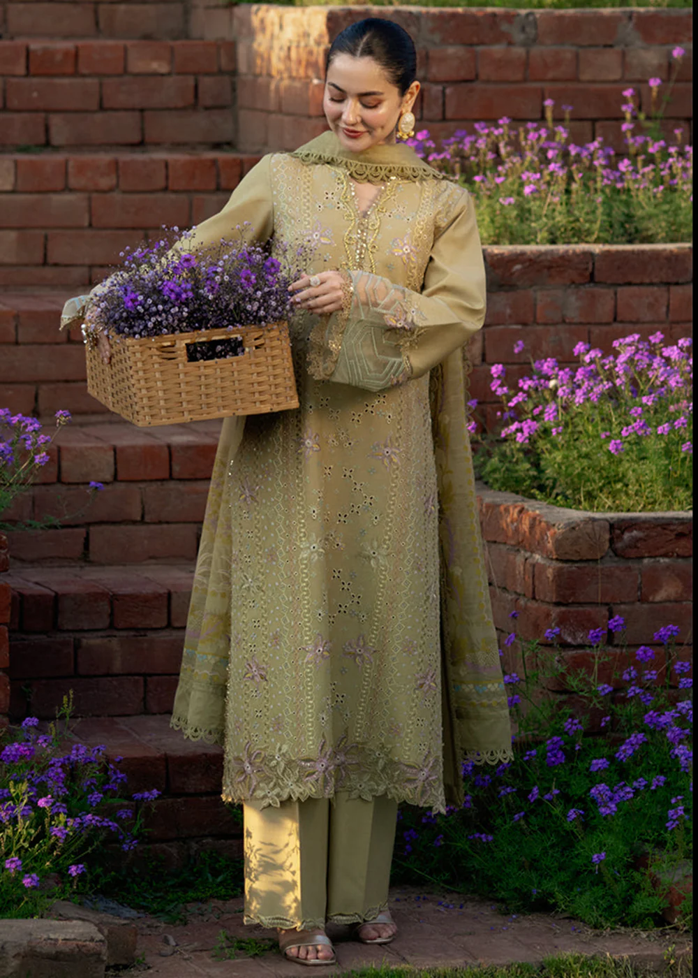 Luxury Eid Collection '26 by Rang Rasiya | Raha - Image 3