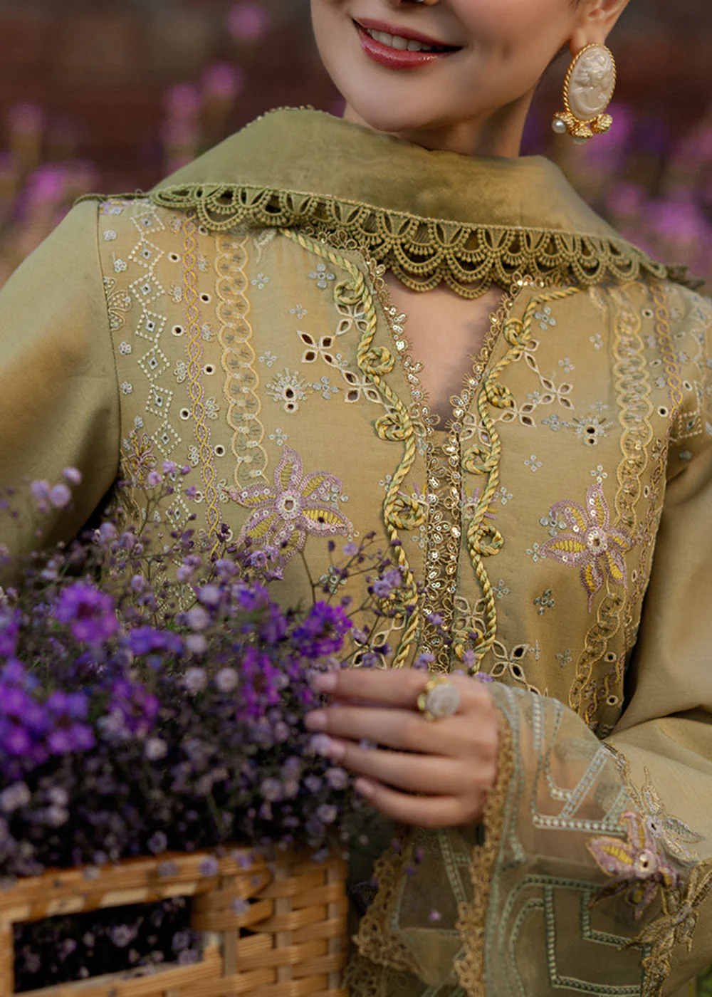 Luxury Eid Collection '26 by Rang Rasiya | Raha - Image 4