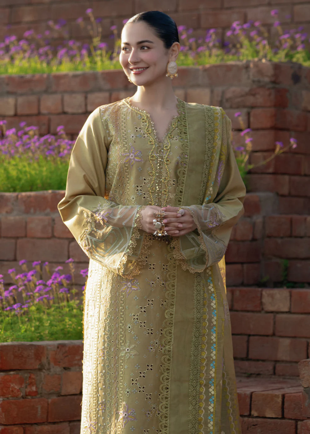 Luxury Eid Collection '26 by Rang Rasiya | Raha - Image 5