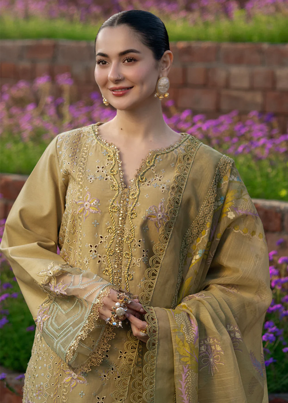 Luxury Eid Collection '26 by Rang Rasiya | Raha - Image 9