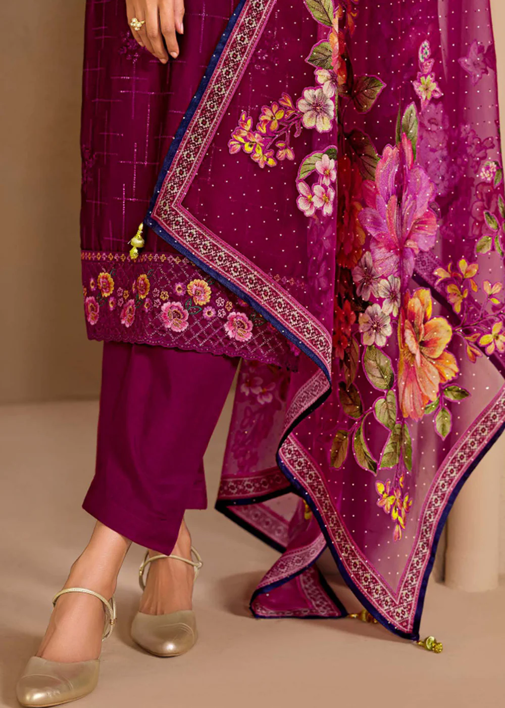 Magenta Chinnon Chiffon Embroidered Festive Salwar Suit - Image 5