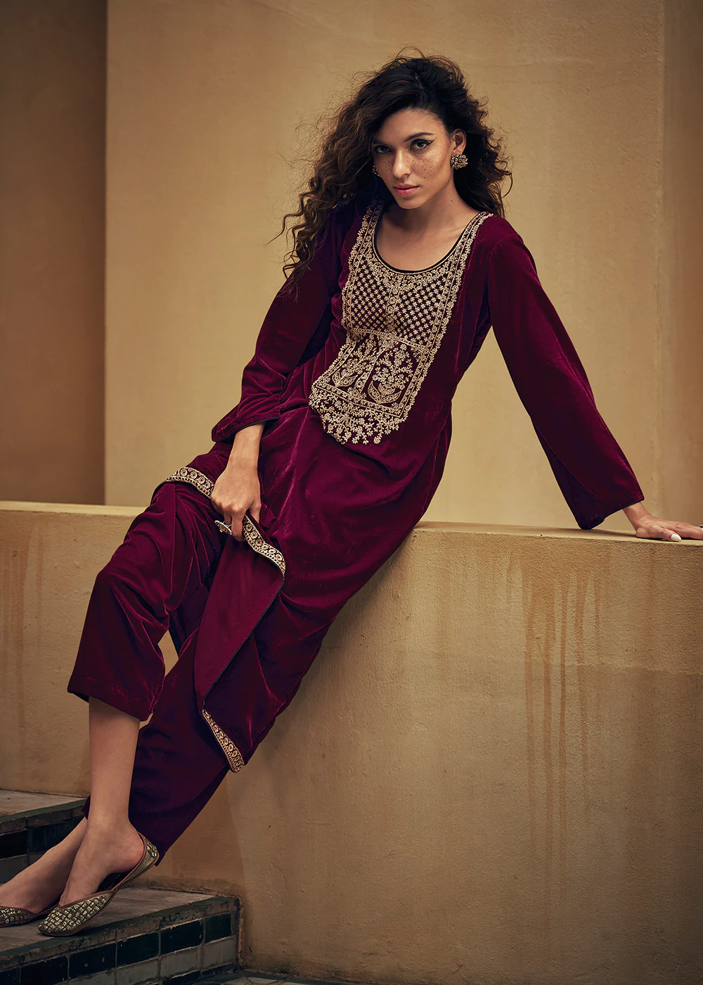 Magenta Pink Velvet Embroidered Pant Salwar Suit - Image 4