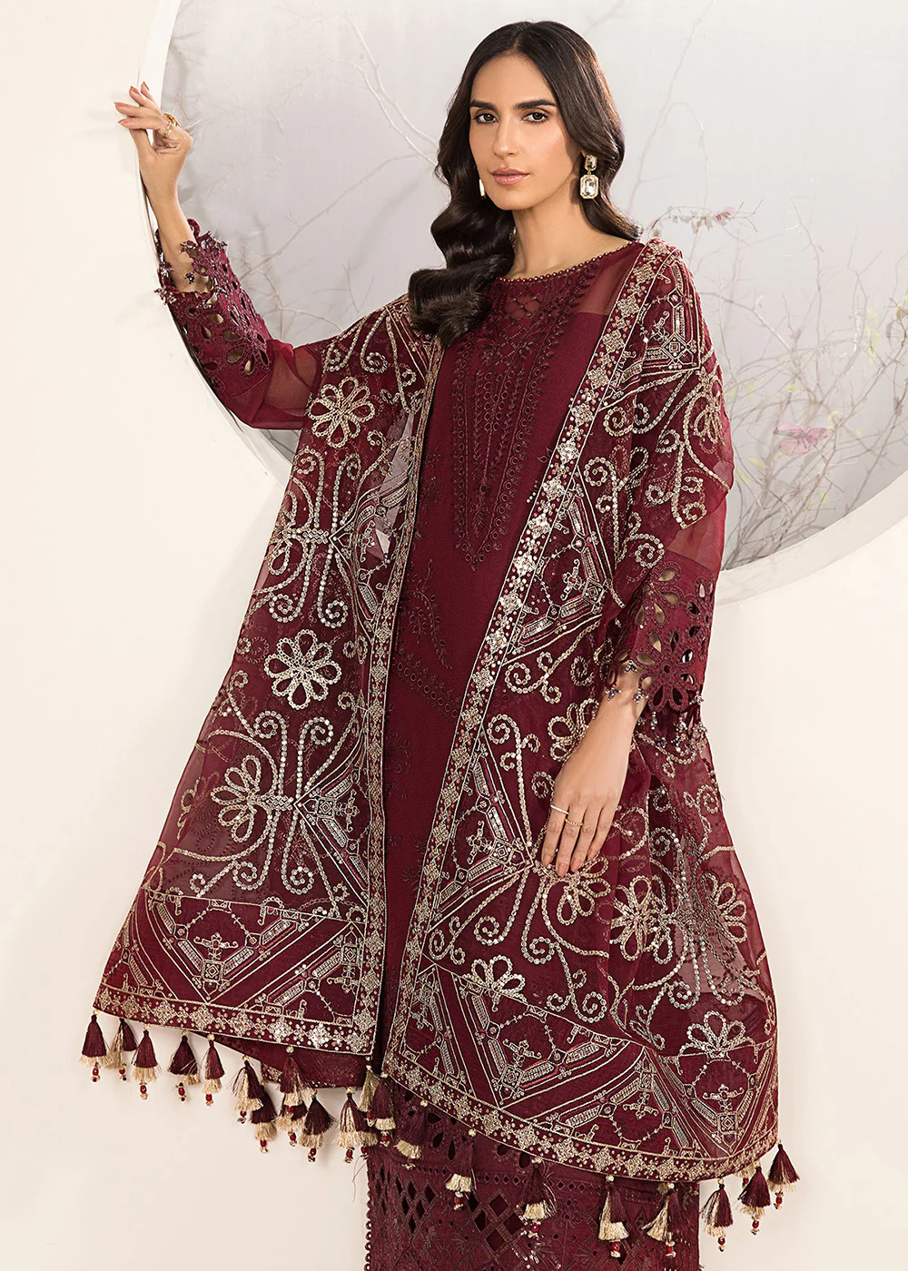 Maroon Formal Suit - Alizeh - Lamhay Formals '23 - V15D01 - Raisa - Image 5