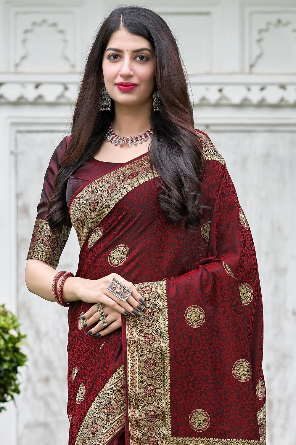 Maroon Weaving Silk Printed Traditional Saree - Image 2