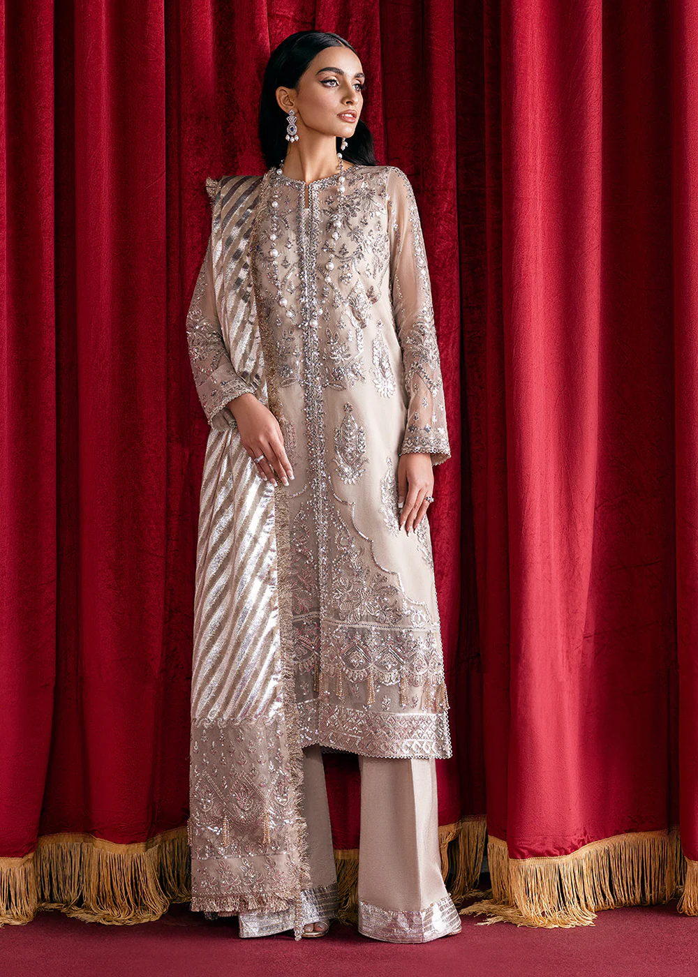 Mauve Embroidered Suit - Afrozeh Luxury Starlet Collection '23 - Pearl Dream - Image 4