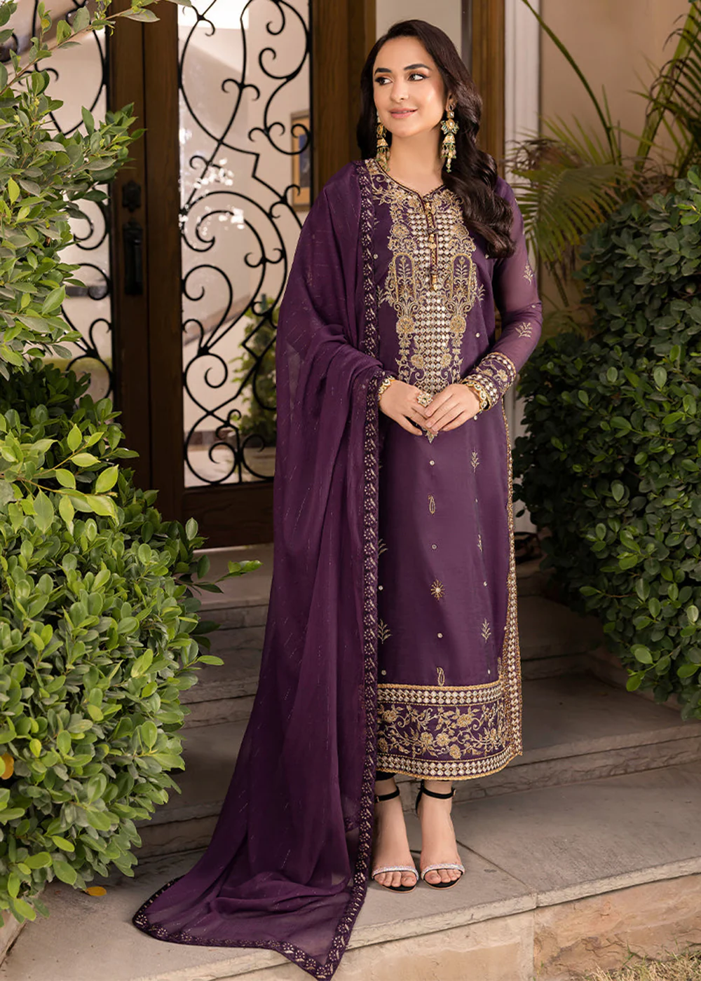 Mauve Purple Suit - Maahru, Noorie & Meerub '23 by Asim Jofa - AJSM-44 - Image 7