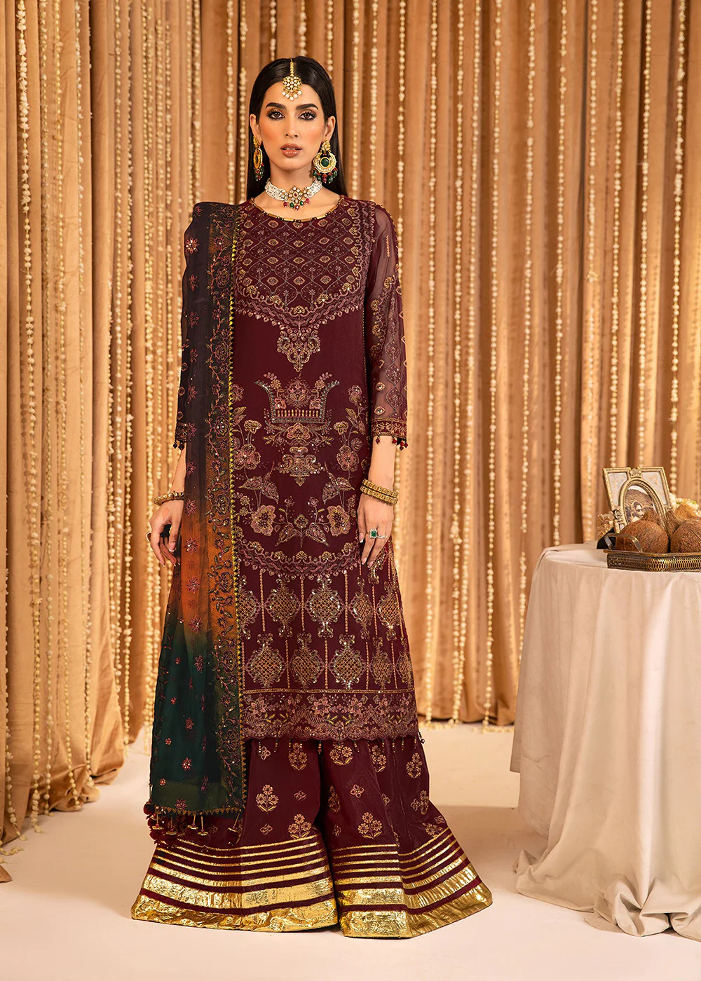 Mehfil E Uroos Luxury Formals 23 by Alizeh | V16D01 - Roheen