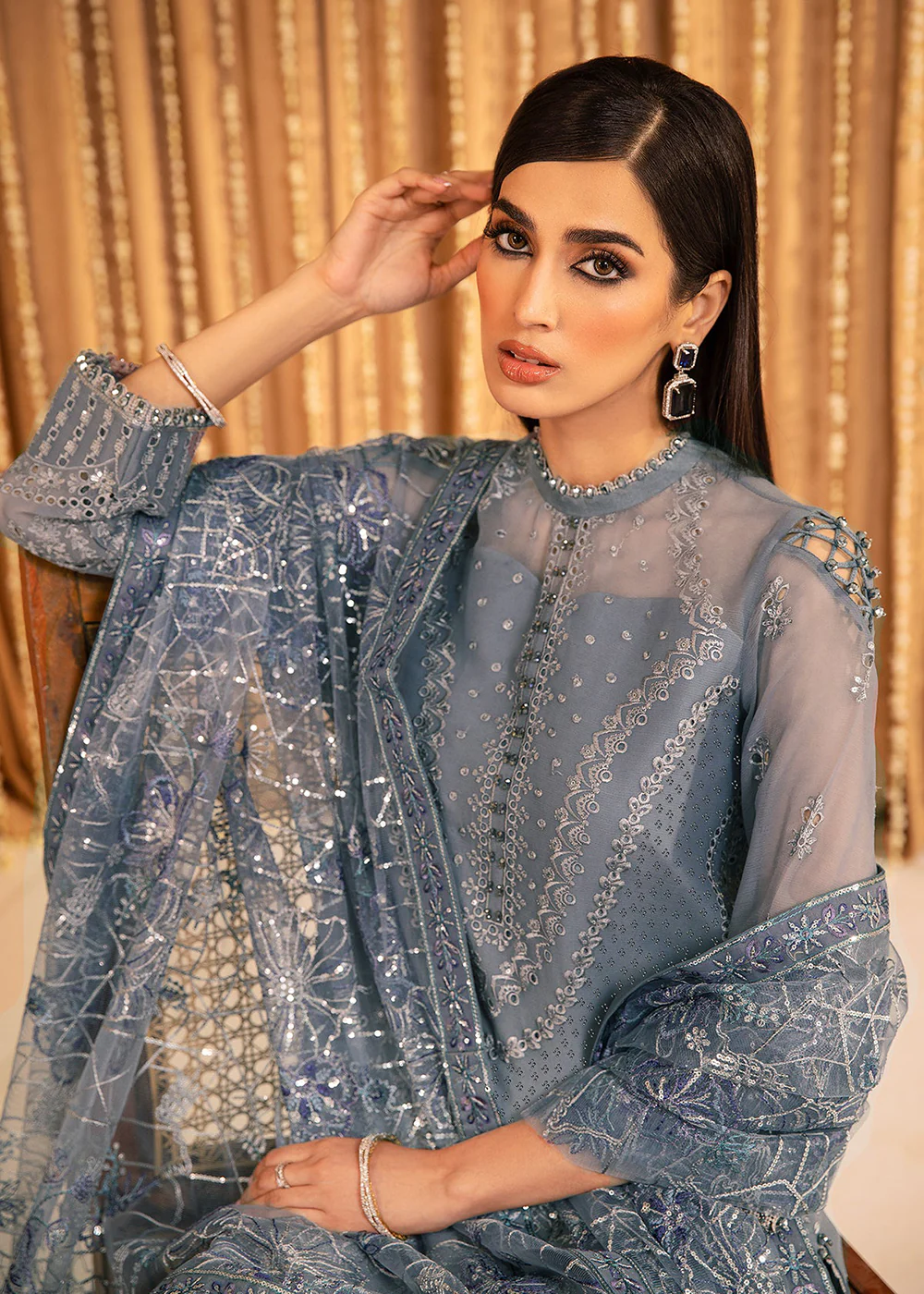Mehfil E Uroos Luxury Formals 23 by Alizeh | V16D03 - Aabgeena - Image 11