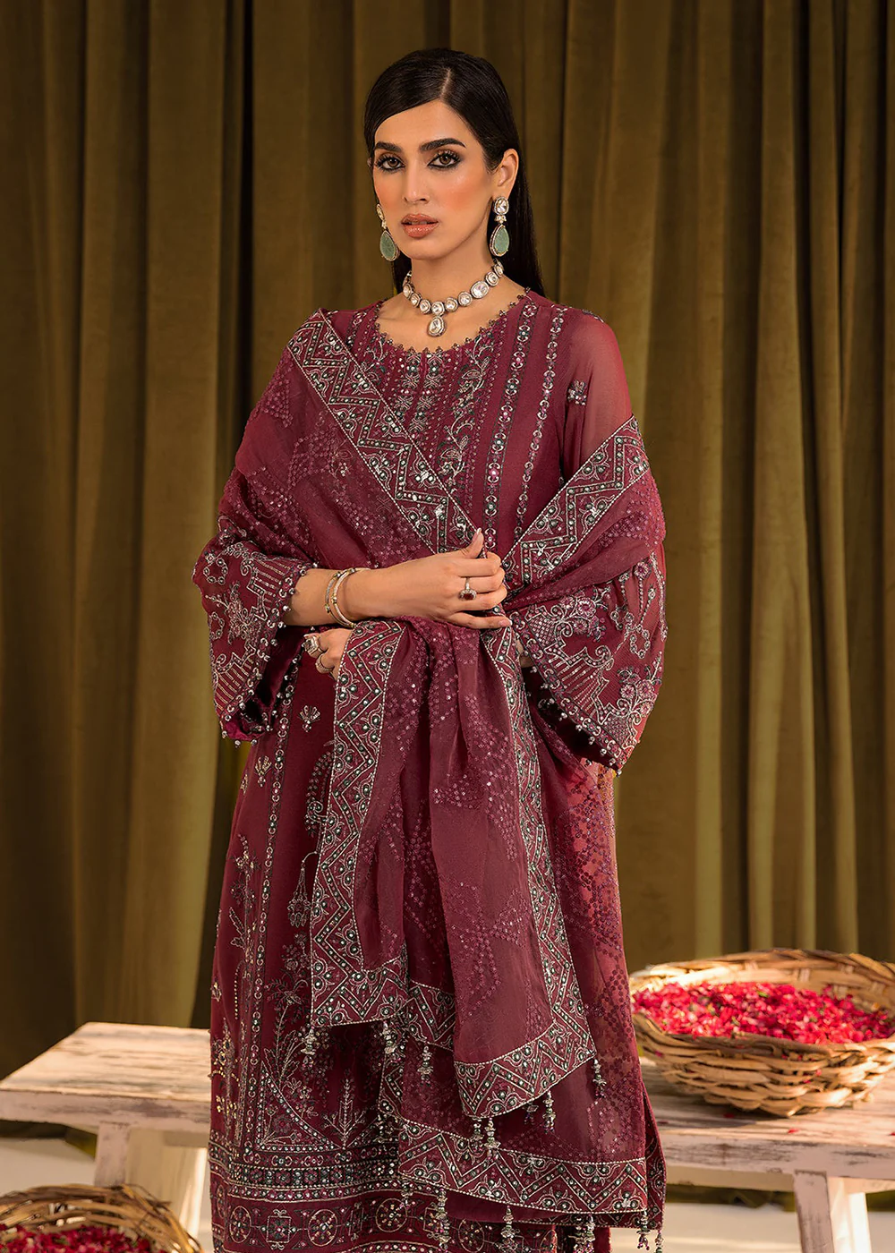 Mehfil E Uroos Luxury Formals 23 by Alizeh | V16D04 - Famya - Image 5