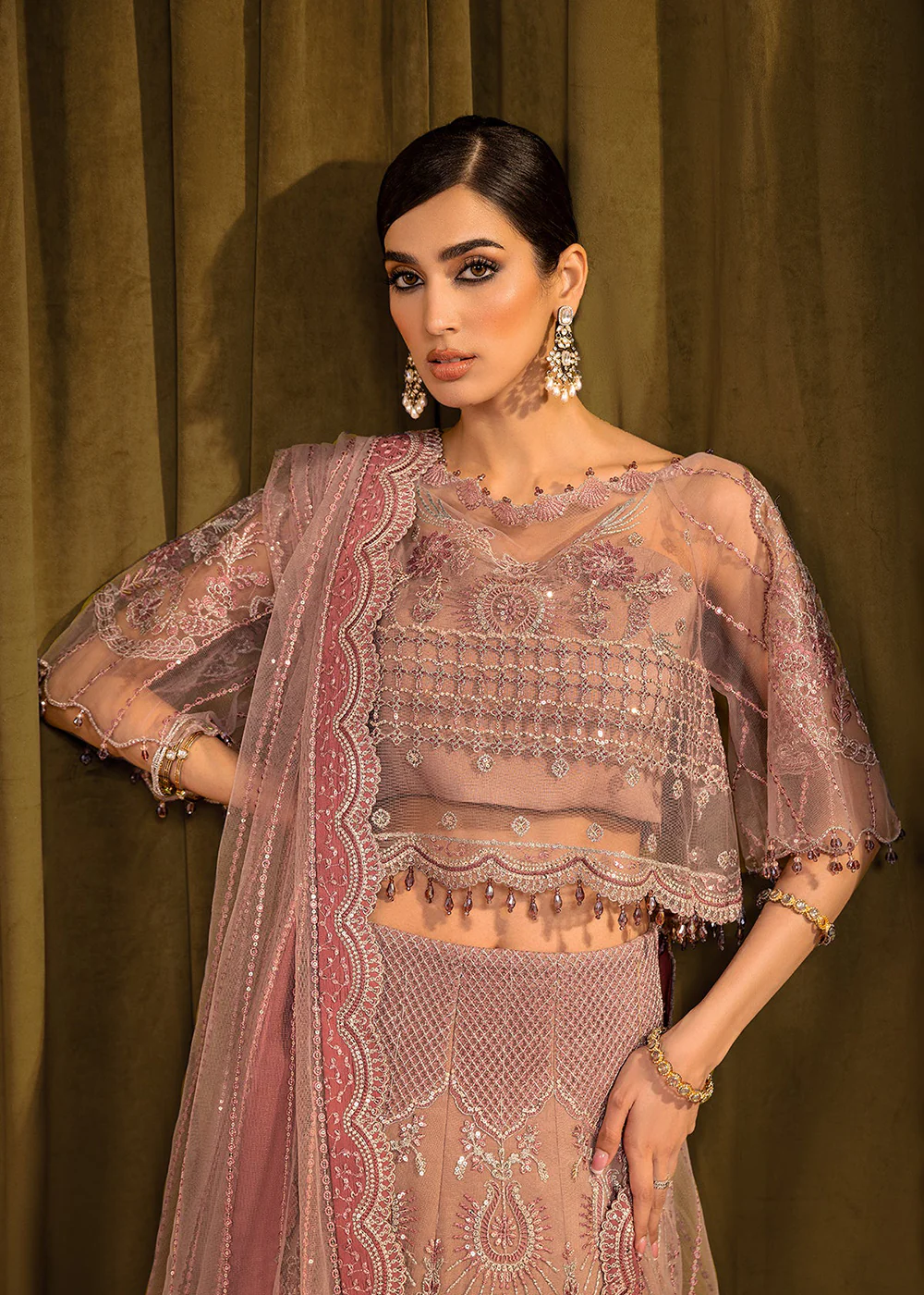Mehfil E Uroos Luxury Formals 23 by Alizeh | V16D06 - Anamta - Image 9