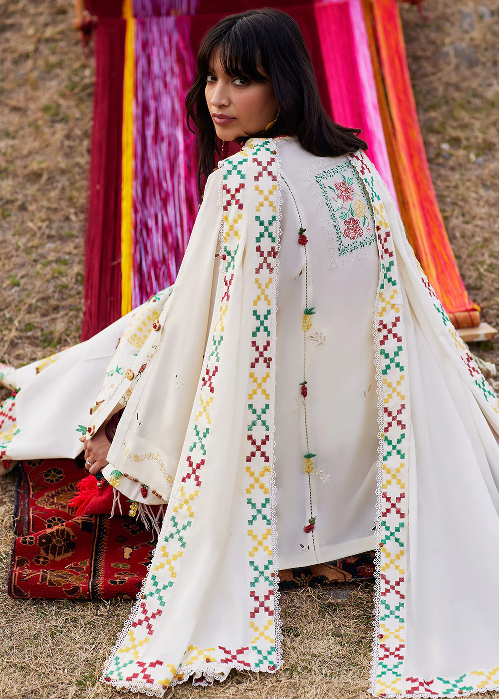 Meiti Festive Lawn '26 by Zaha | CǍI FĒNG 彩风 (ZL26-08 B) - Image 3