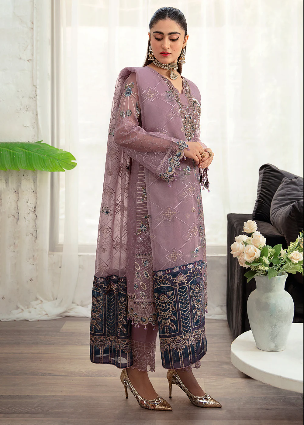 Minhal Organza Collection Vol 10 by Ramsha | M-1005 - Image 4