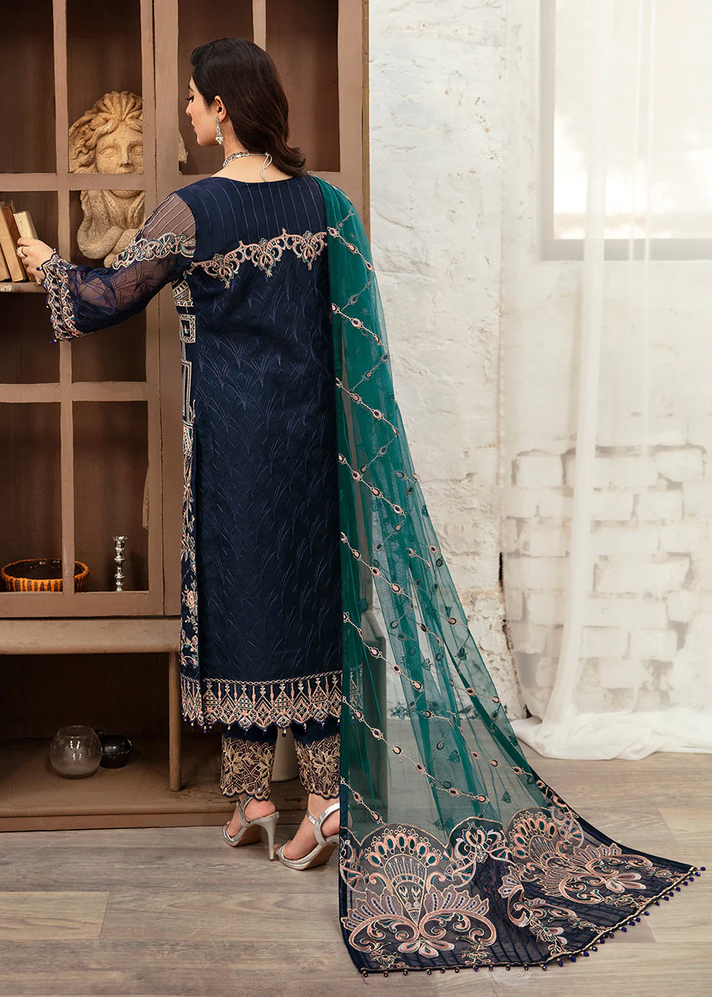 Minhal Organza Collection Vol 10 by Ramsha | M-1009 - Image 3