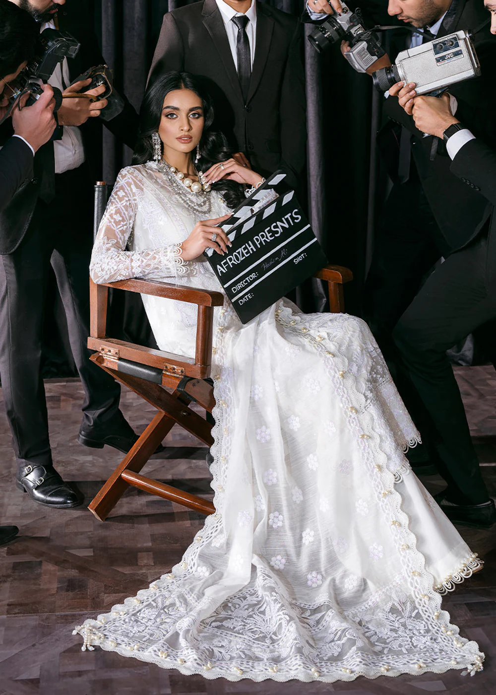 Moon White Suit - Afrozeh Luxury Starlet Collection '23 - Moonstone - Image 5