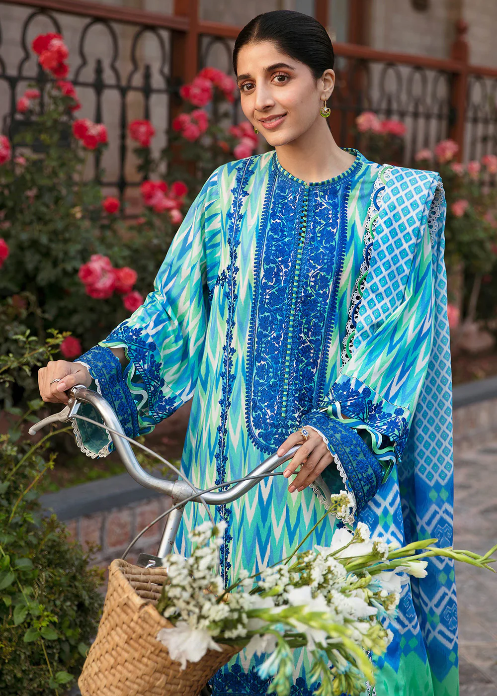 Multi Blue Luxury Lawn Suit | Zaha | Festive Lawn '23 | AYSEL - ZF23-10 - Image 6