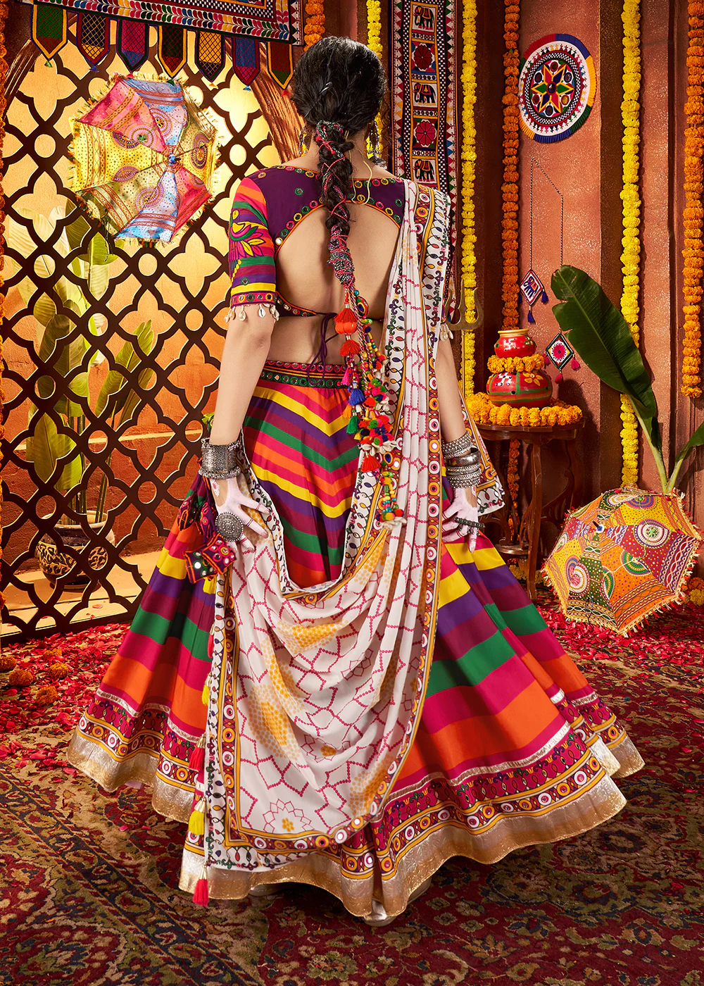 Multicolor Muslin Printed Navratri Wear Chaniya Choli - Image 3