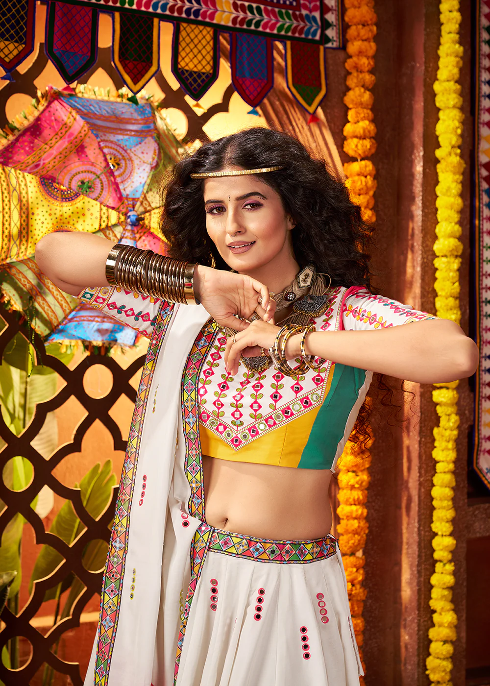 Muti Thread & Mirror White Chaniya Choli for Navratri - Image 4