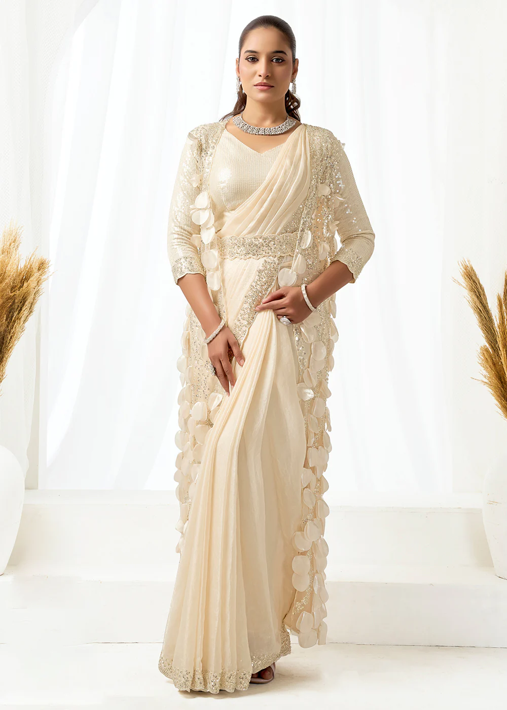 Off White Embroidered Wedding Party Wear Saree - Image 4