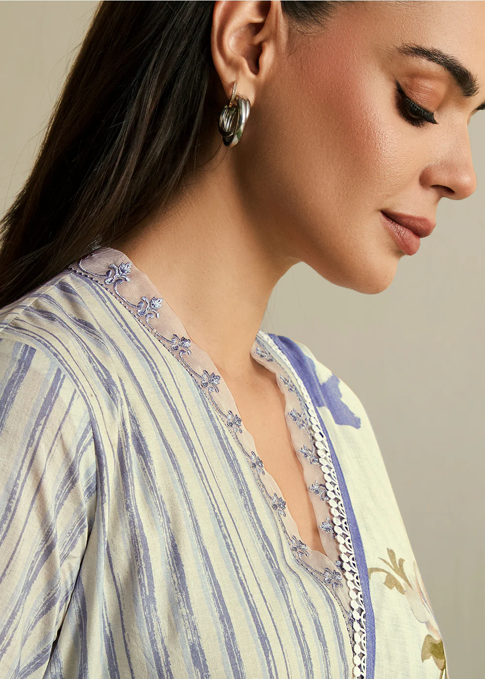 Off White & Grey Embroidered Festive Wear Salwar Suit - Image 2