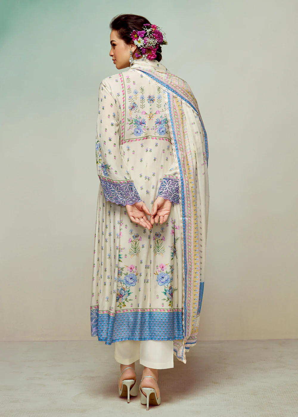 Off White Pure Muslin Digital Printed Salwar Suit - Image 3