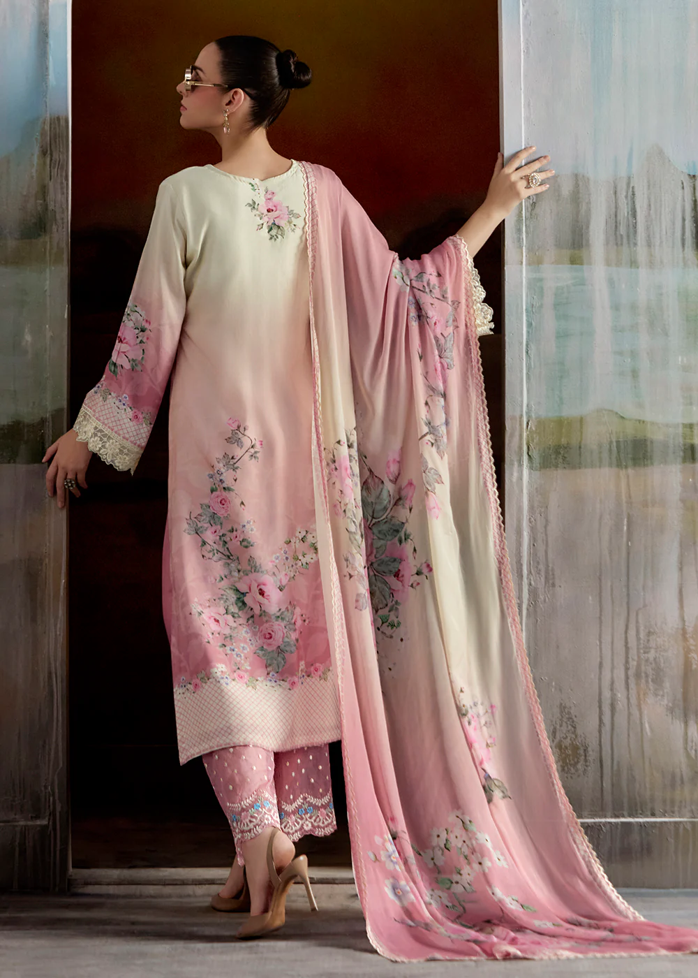 Ombre Off White & Pink Pure Muslin Festive Salwar Suit - Image 3