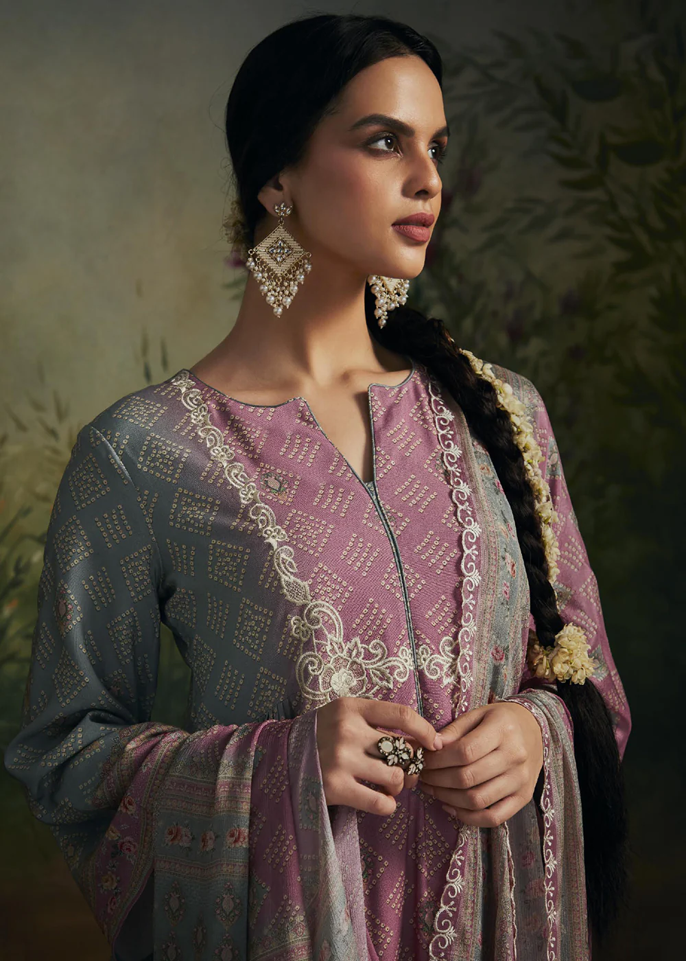Pakistani Style Grey & Pink Digital Printed Salwar Suit - Image 2