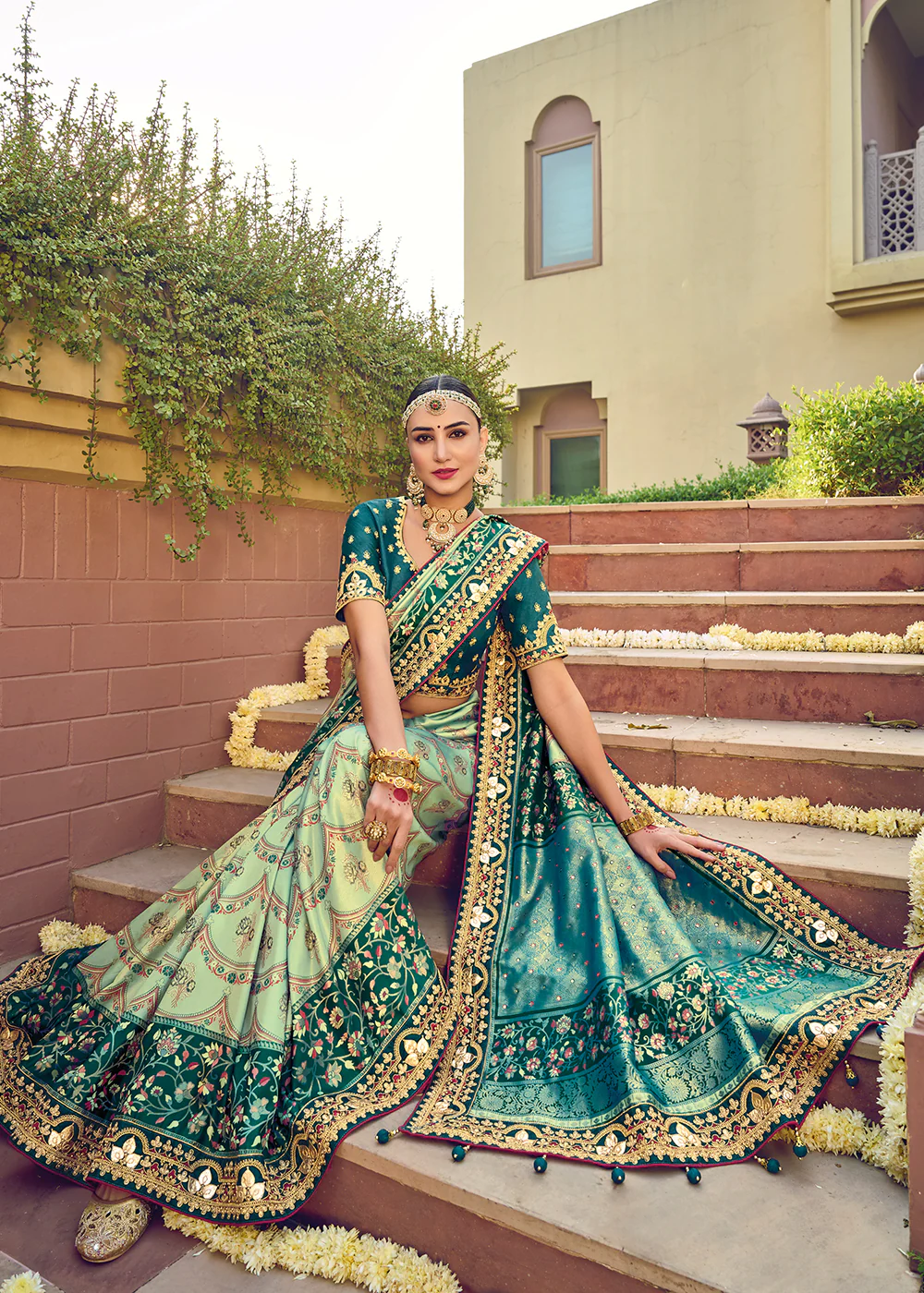 Patna Patola Pure Silk Fern Green Wedding Traditional Saree - Image 4