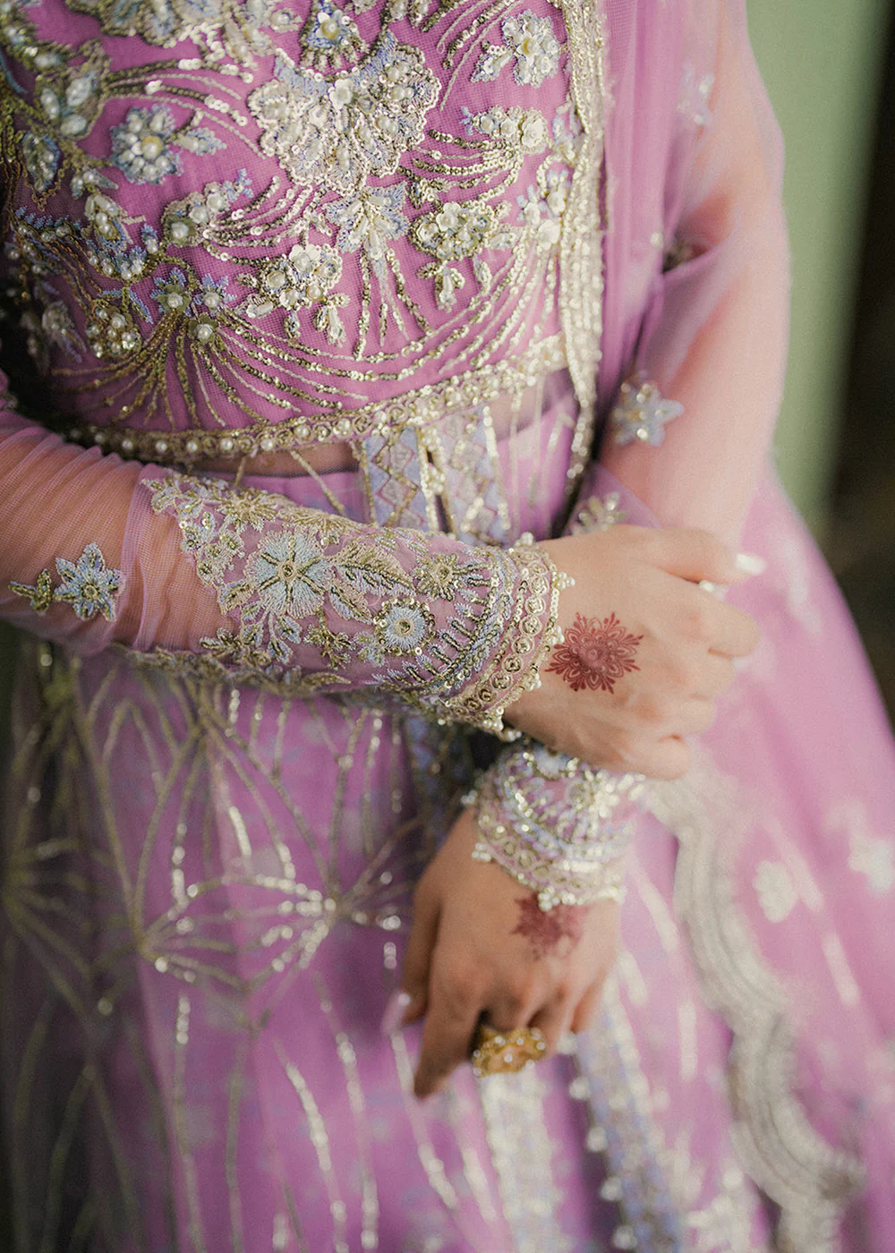 Pehli Si Muhabbat Wedding Formals '24 by Roheenaz | Maha - Image 10