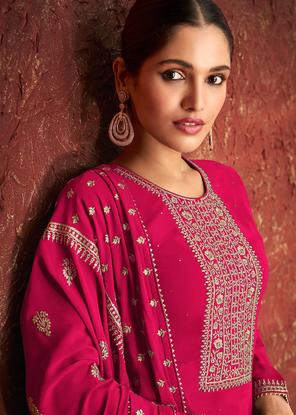 Pink & Gold Splendid Embroidered Pakistani Style Suit - Image 2
