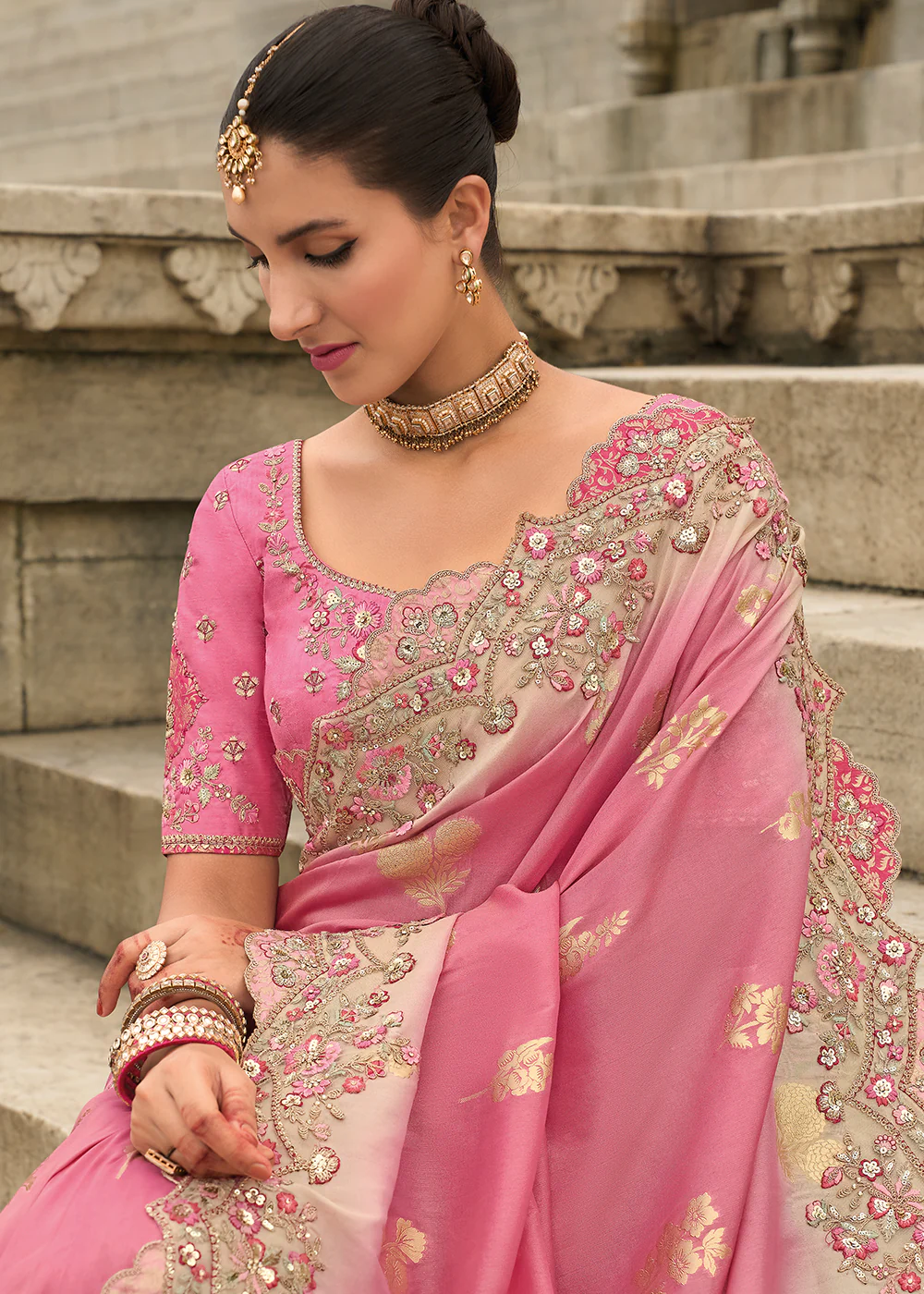 Pink Shaded Viscose Tissue Silk Designer Saree - Image 2