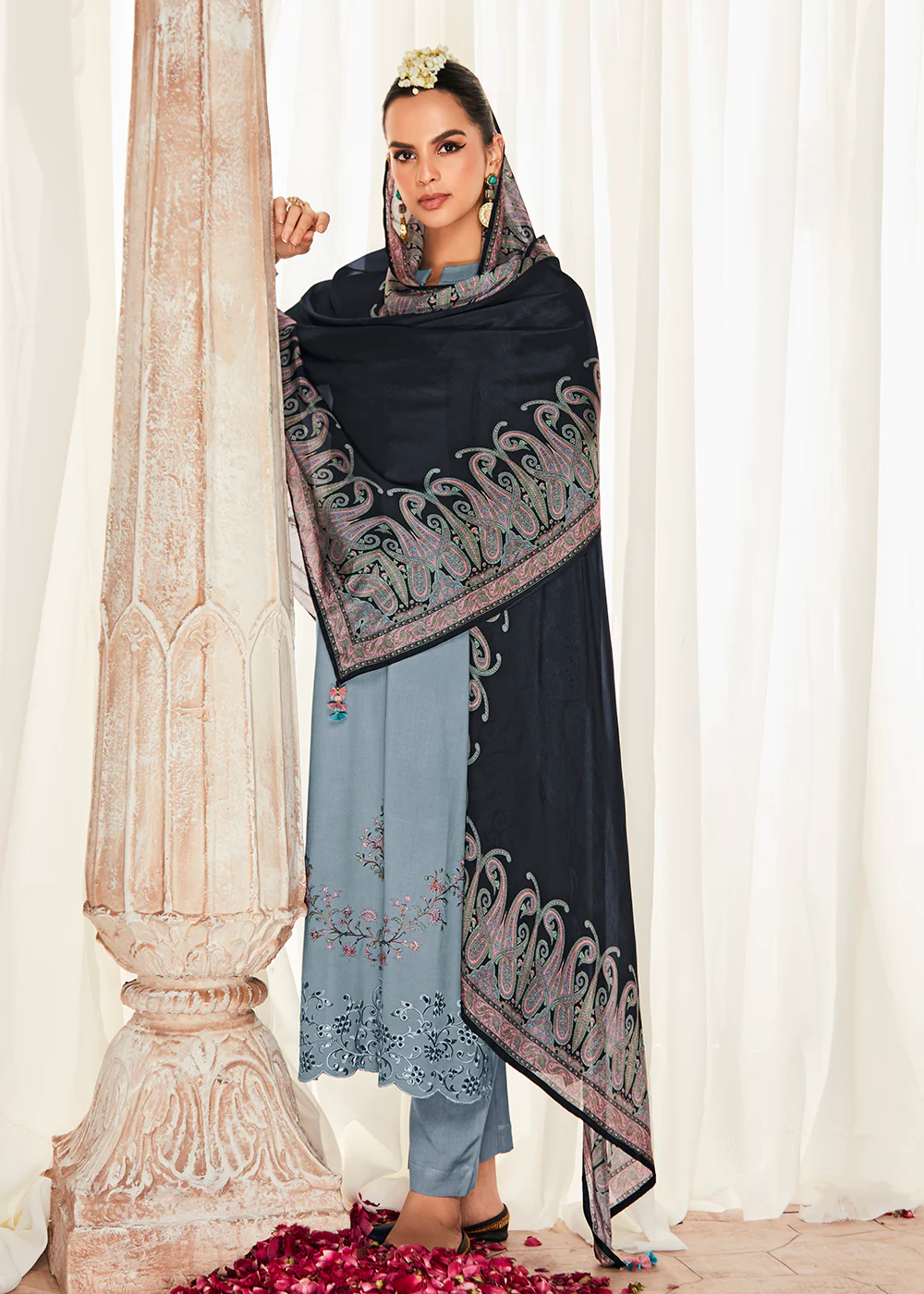 Pleasing Grey Suzani Inspired Embroidered Ethnic Salwar Suit - Image 3